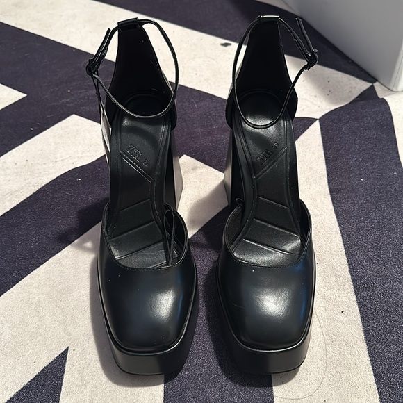 🆕 BNWT Zara Platform Mary Jane **SOLD OUT EVERYWHERE** - Picture 2 of 3